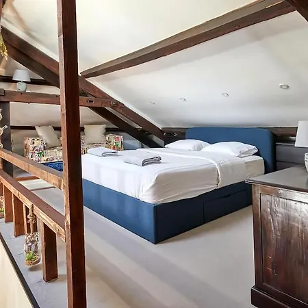 One Sauna & Jacuzzi Appartement *