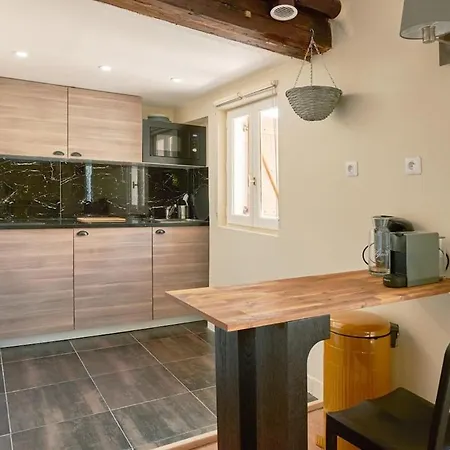 One Sauna & Jacuzzi Versailles