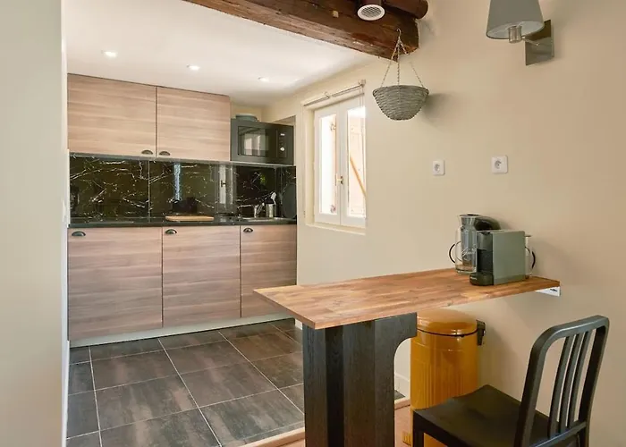 One Sauna & Jacuzzi Versalles